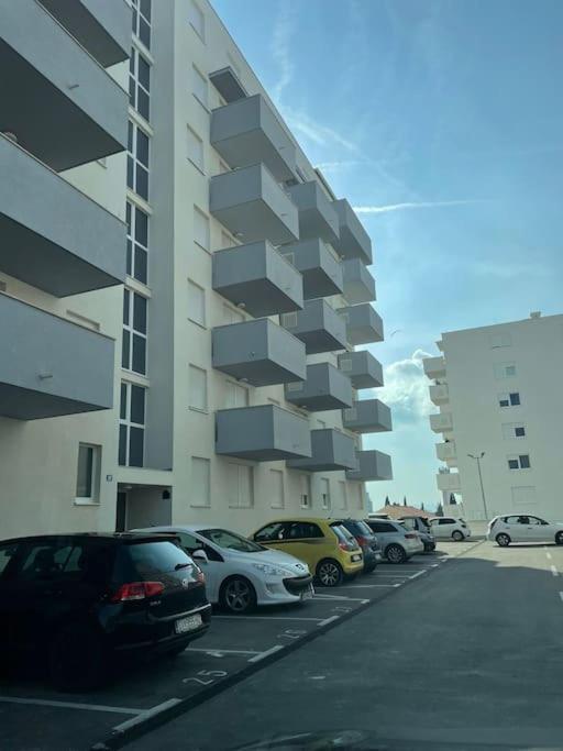 Zara Harmony Apartment Exterior photo